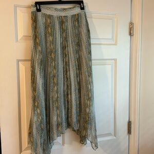 Midi skirt in excellent condition